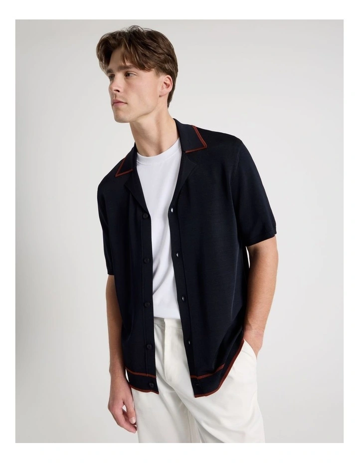 Short Sleeve Shirt in Navy image 1