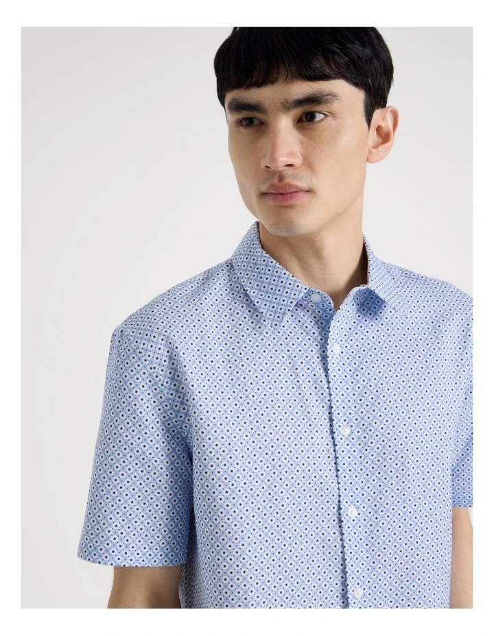 Geo Print Short Sleeve Shirt in Blue image 4