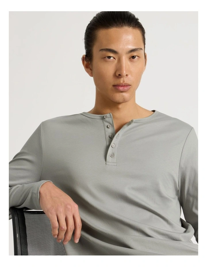 Long Sleeve Henley T-Shirt in Grey image 3