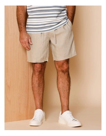 Leon Linen Pull On Shorts in Sand