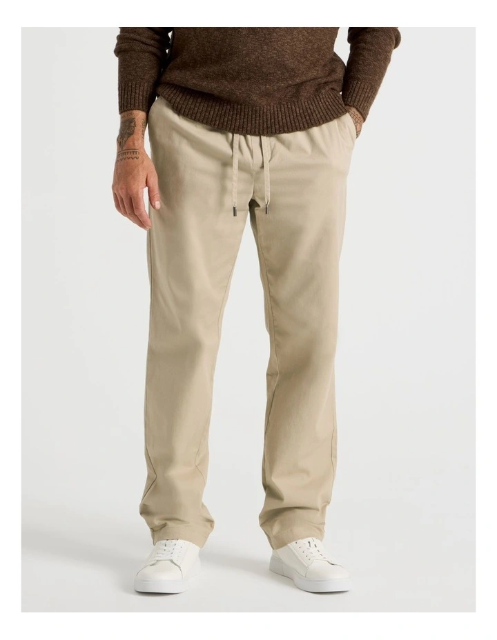 Rugby Jogger Pant in Sand image 2
