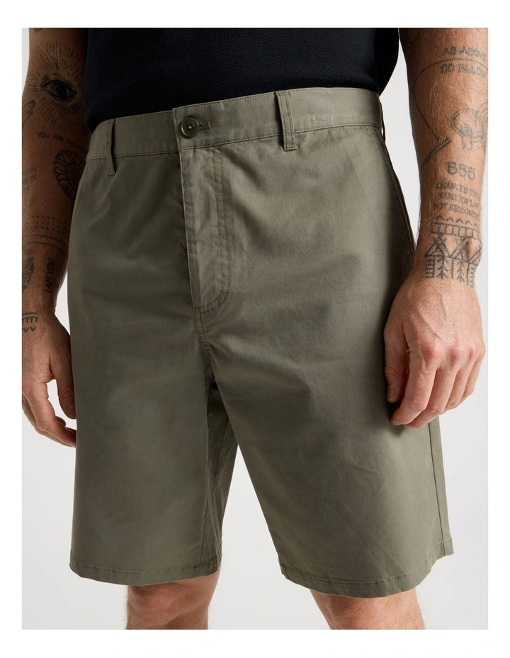 Chino Shorts in Olive image 3
