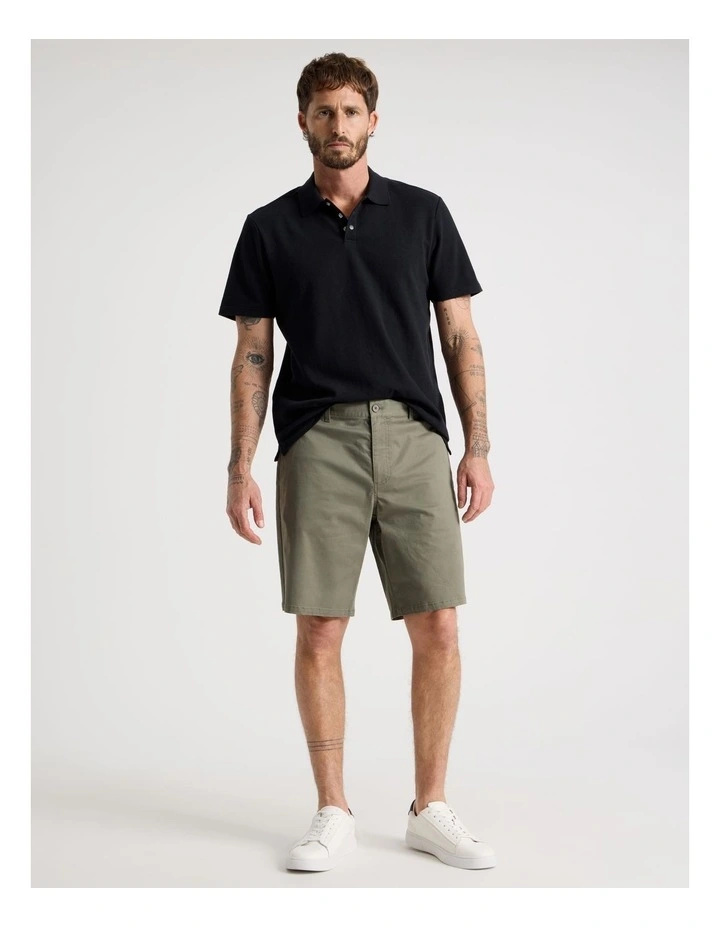Chino Shorts in Olive image 4