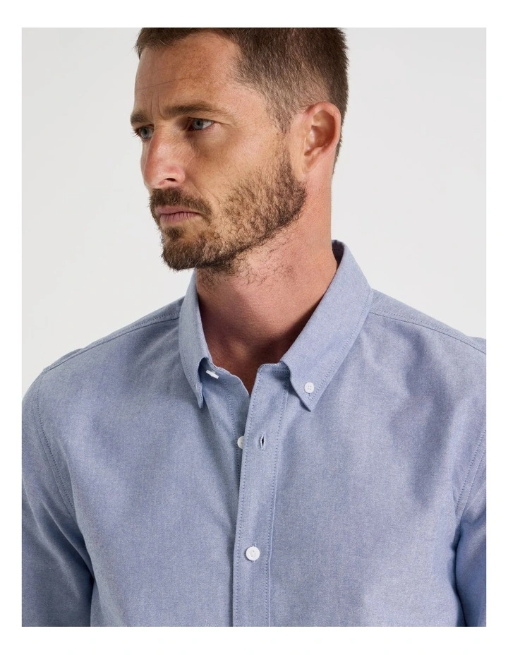 Long Sleeve Oxford Shirt in Blue image 4