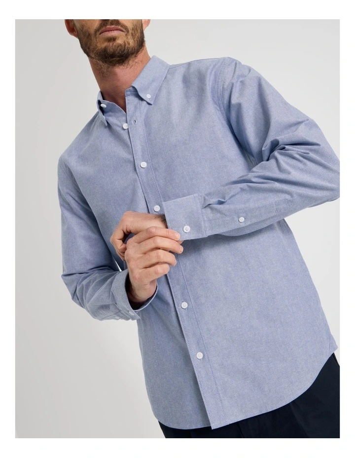 Long Sleeve Oxford Shirt in Blue image 5