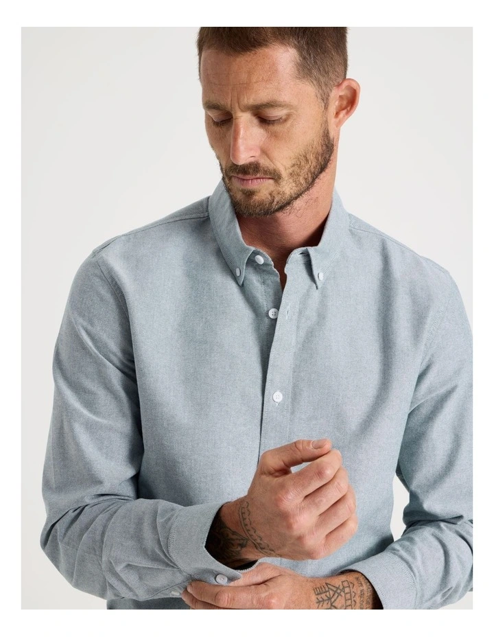 Long Sleeve Oxford Shirt in Emerald image 4