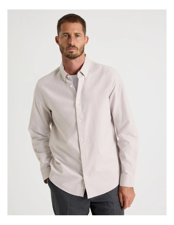 Long Sleeve Oxford Shirt in Sand image 5