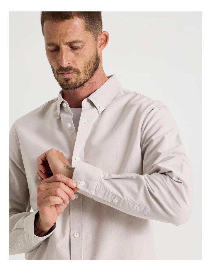 Long Sleeve Oxford Shirt in Sand image 7