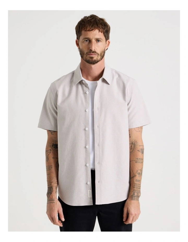 Oxford Cotton Short Sleeve Shirt in Sand image 3
