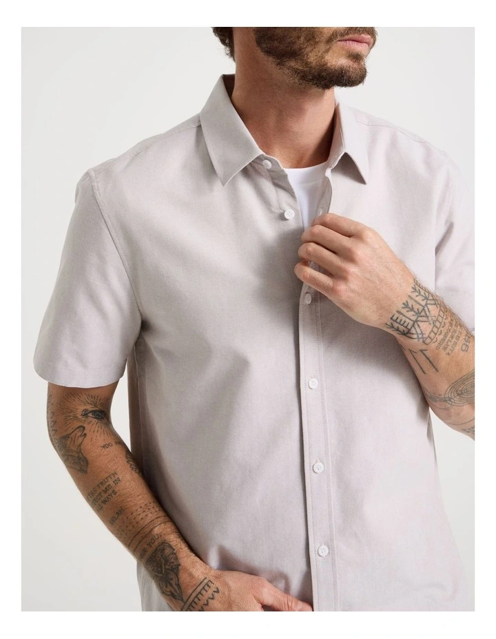 Oxford Cotton Short Sleeve Shirt in Sand image 4
