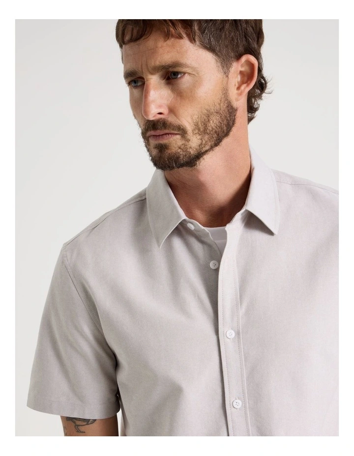 Oxford Cotton Short Sleeve Shirt in Sand image 7