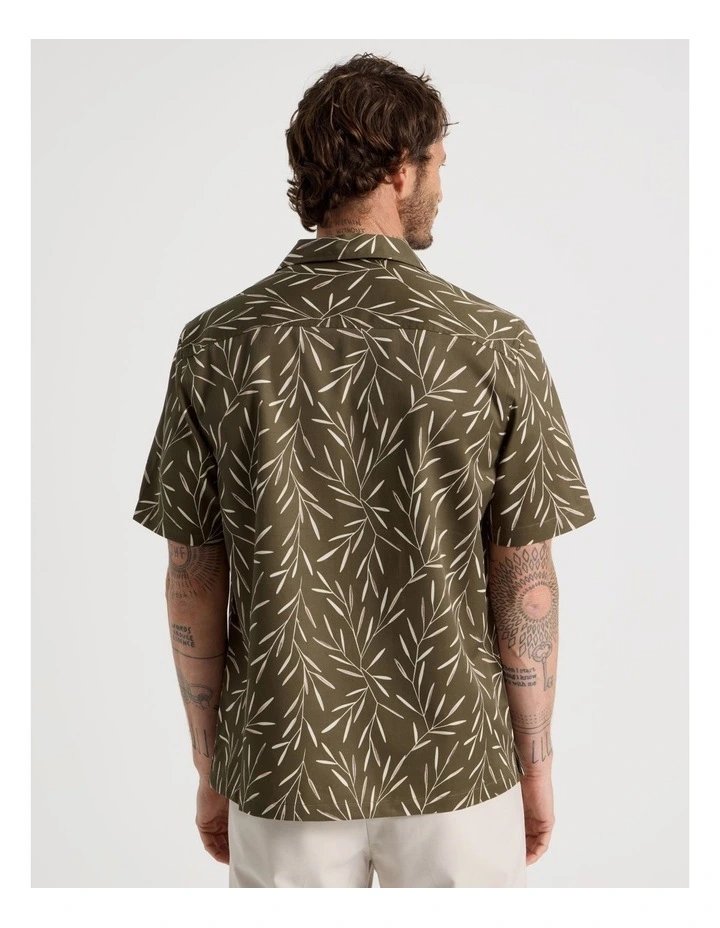 Shirt in Green Bamboo Leaf Print image 5