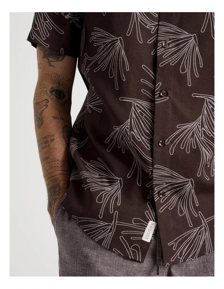 Short Sleeve Print Illustration Shirt in Chocolate image 4