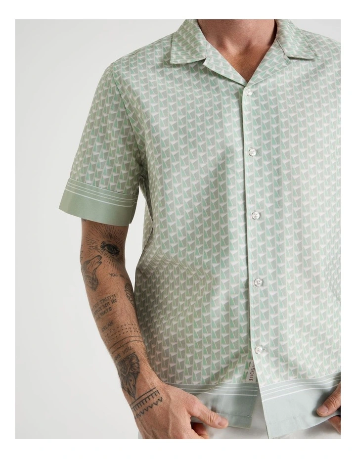 Border Shirt in Light Green Geometric Print image 2