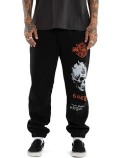 Earn Trackpant in Black