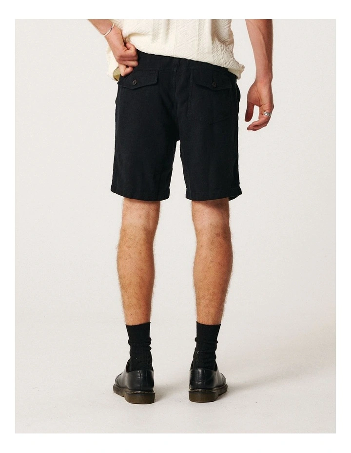 Cruiser Linen Short in Black image 2