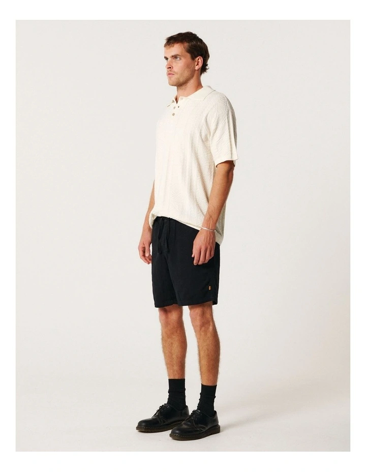 Cruiser Linen Short in Black image 3