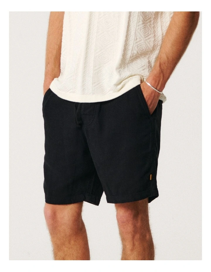 Cruiser Linen Short in Black image 5