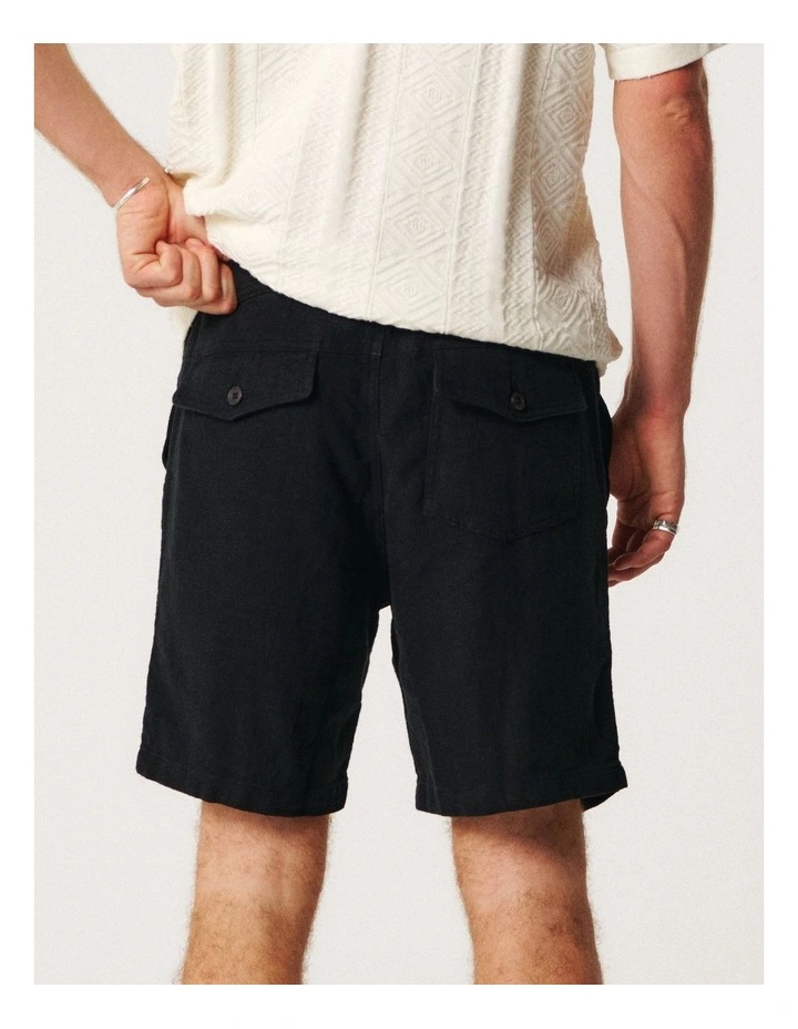 Cruiser Linen Short in Black image 6