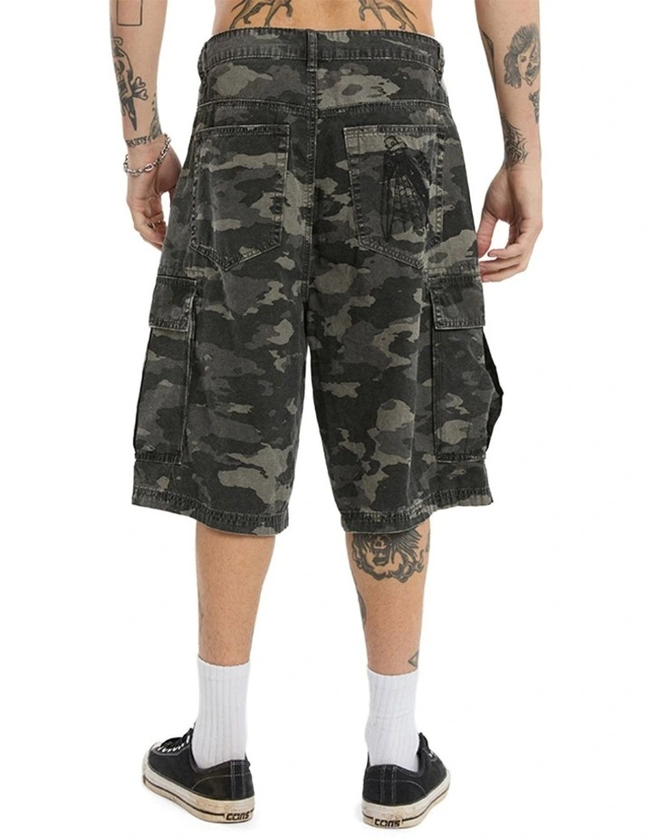 K7 Super Baggy Cargo Shorts in Multi image 5