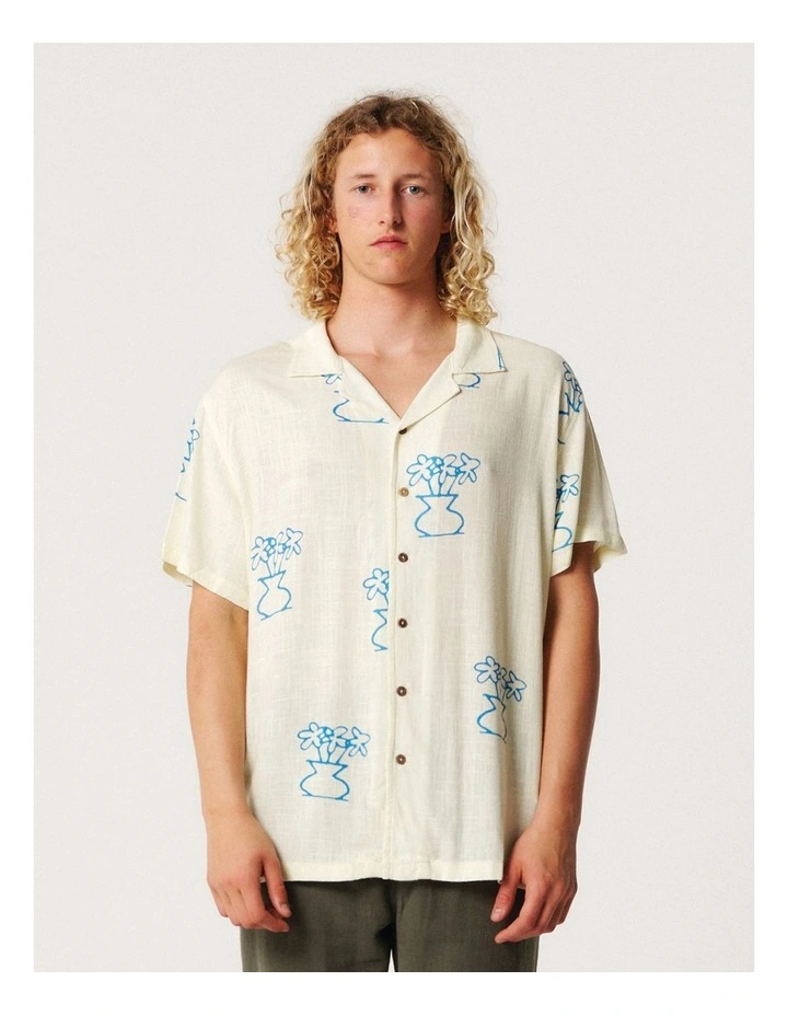 Mellow Resort Shirt in Ecru image 1