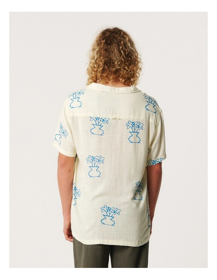 Mellow Resort Shirt in Ecru image 2