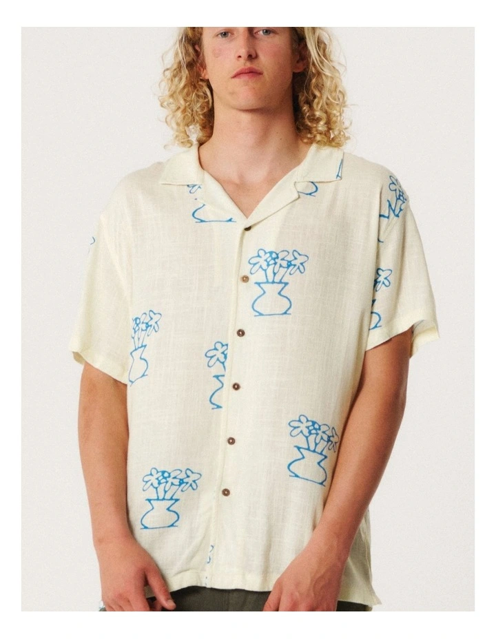 Mellow Resort Shirt in Ecru image 5