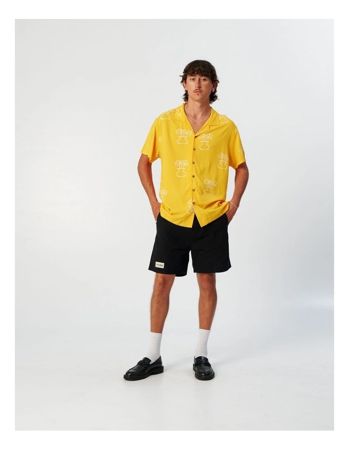 Mellow Resort Shirt in Yellow image 4