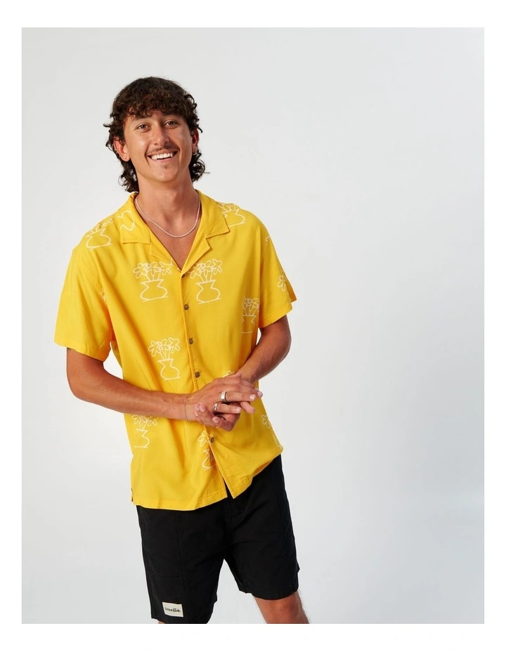 Mellow Resort Shirt in Yellow image 6