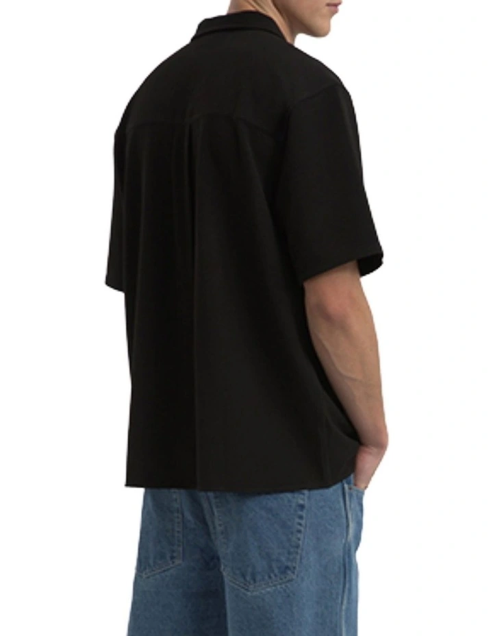 Comfort Short Sleeve Shirt in Black image 3