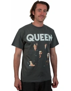 Queen Family Portrait Tee in Faded Black