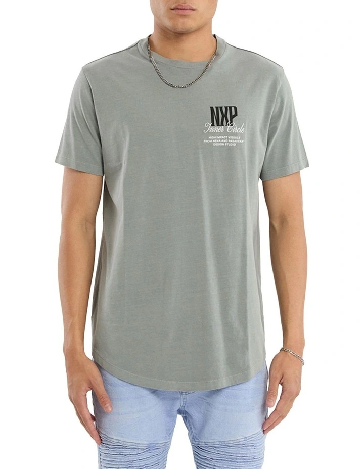 Dynamic Dual Curved Tee in Pigment Neutral Grey image 4