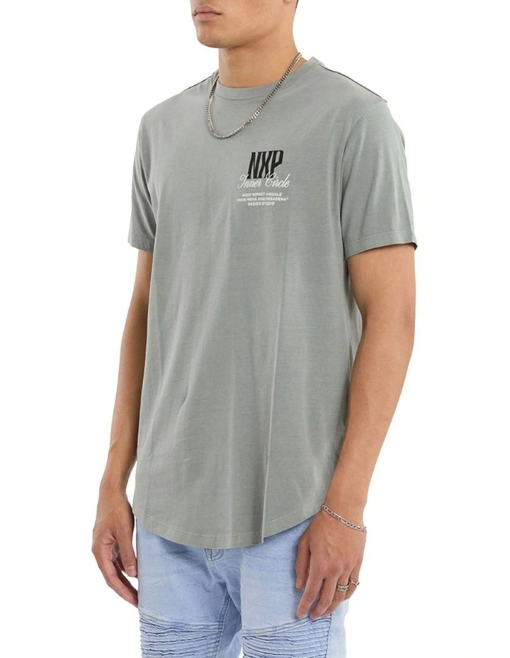 Dynamic Dual Curved Tee in Pigment Neutral Grey image 5
