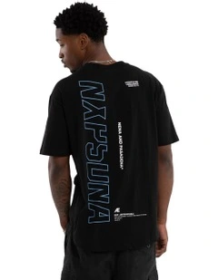 Charge Box Fit Scoop Tee in Black