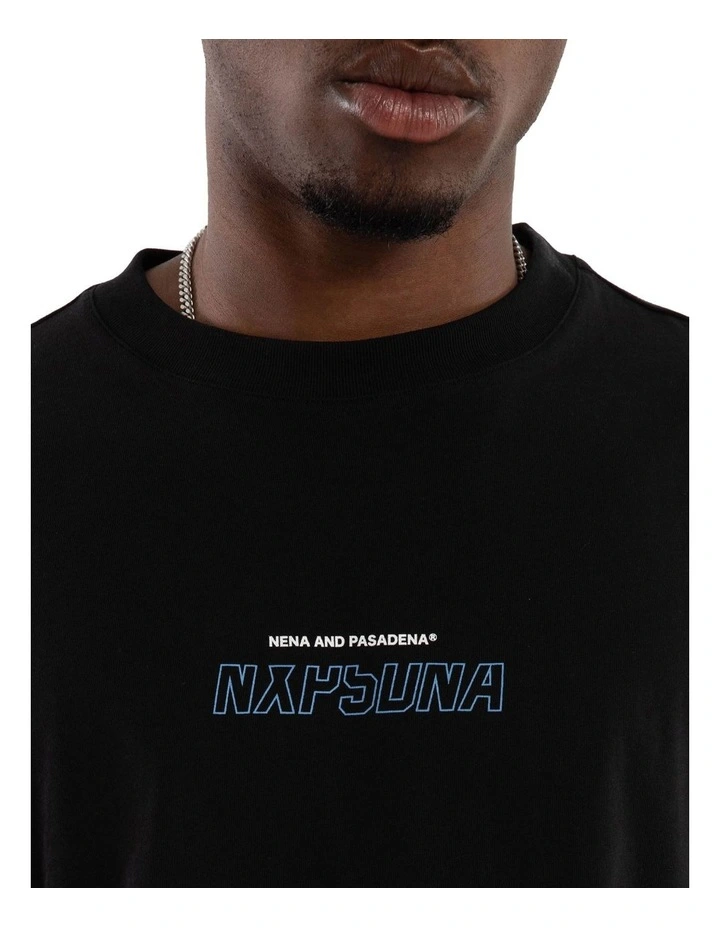 Charge Box Fit Scoop Tee in Black image 4