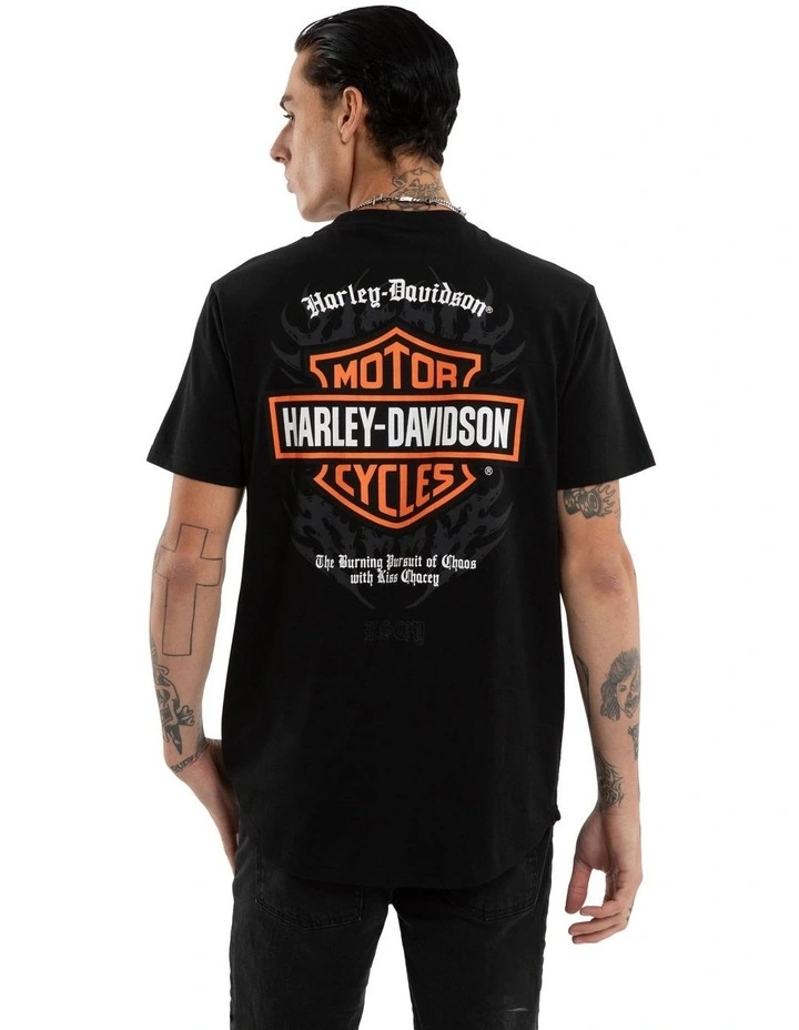 Kickstand Tee in Black image 2