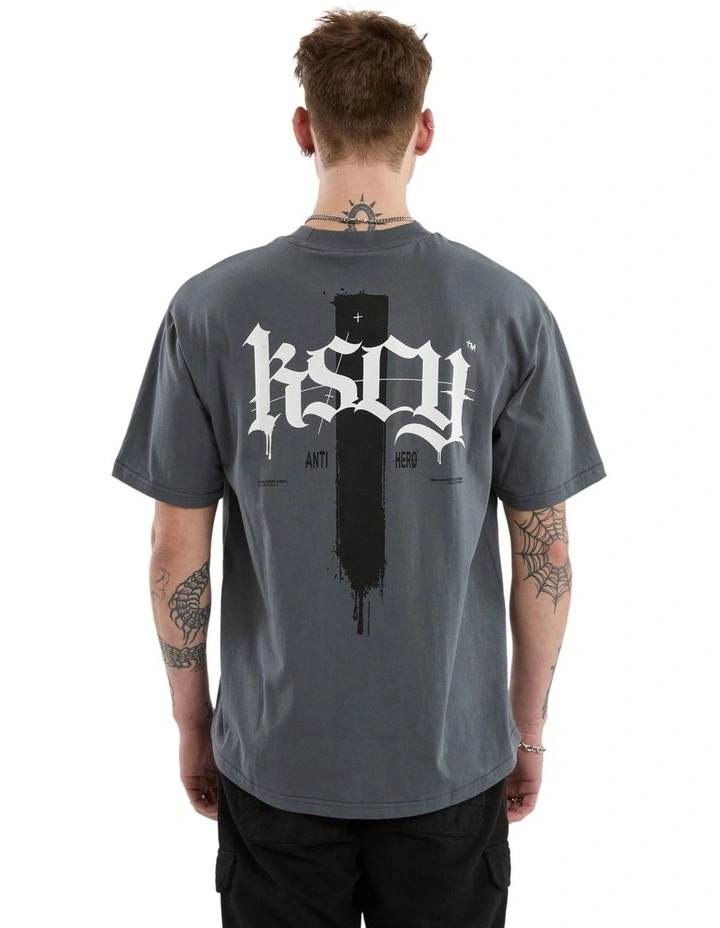 Villain Box Fit Scoop Tee in Grey image 1