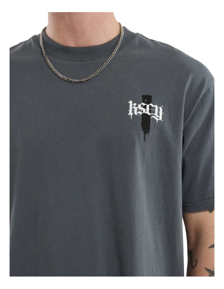 Villain Box Fit Scoop Tee in Grey image 4