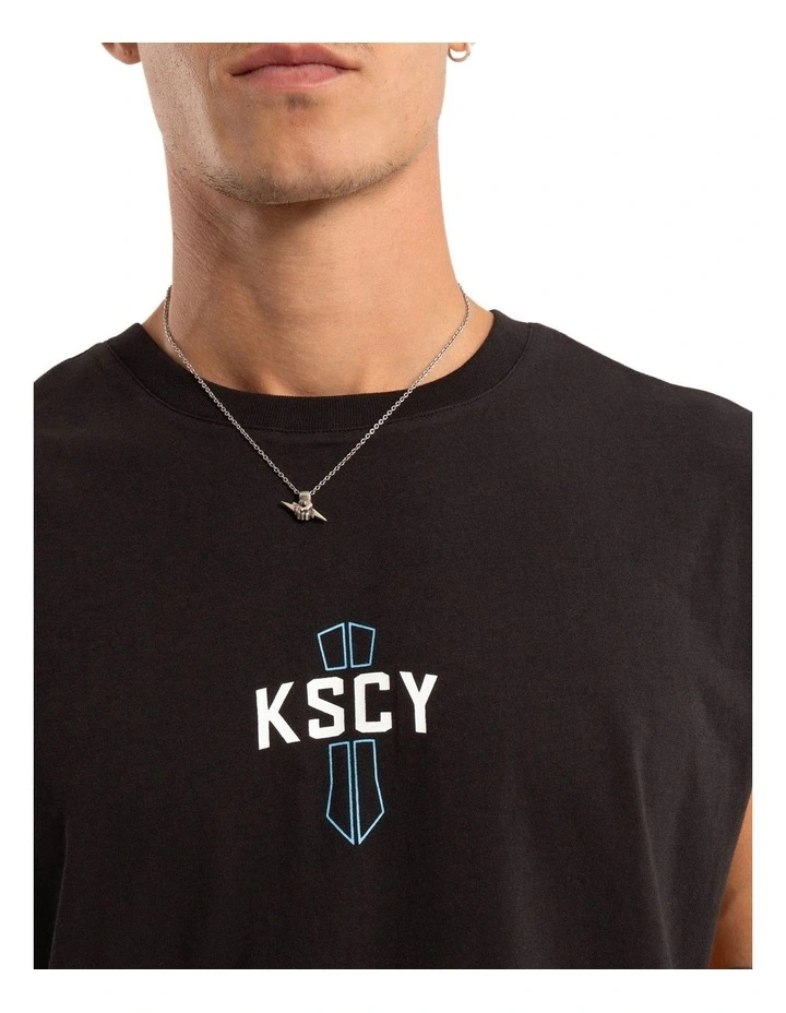 Spray Dual Curved Muscle Tank Top in Jet Black image 4