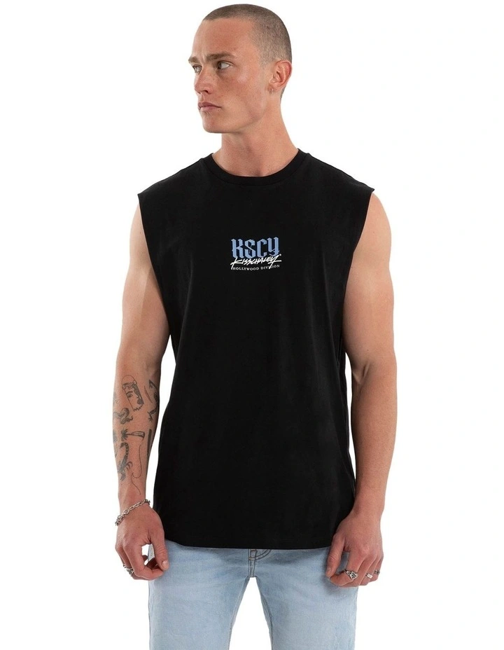 Traditional Dual Curved Muscle Tee in Black image 2