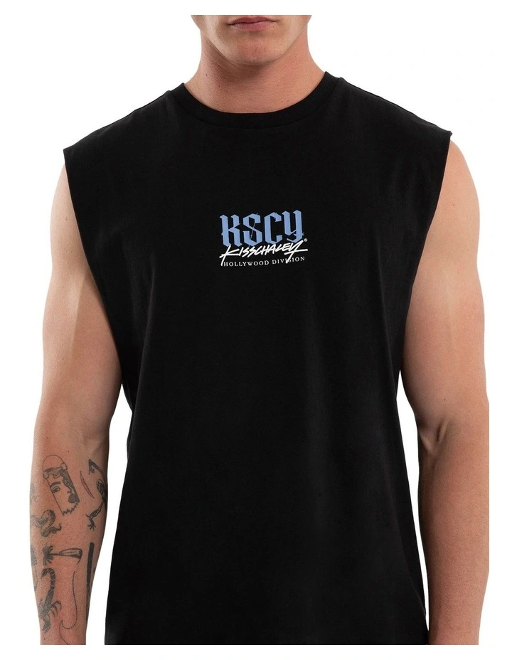 Traditional Dual Curved Muscle Tee in Black image 4