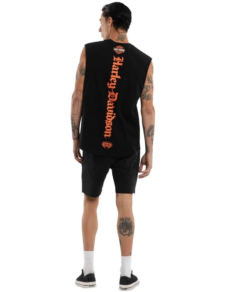 Chapter Singlet in Black image 6