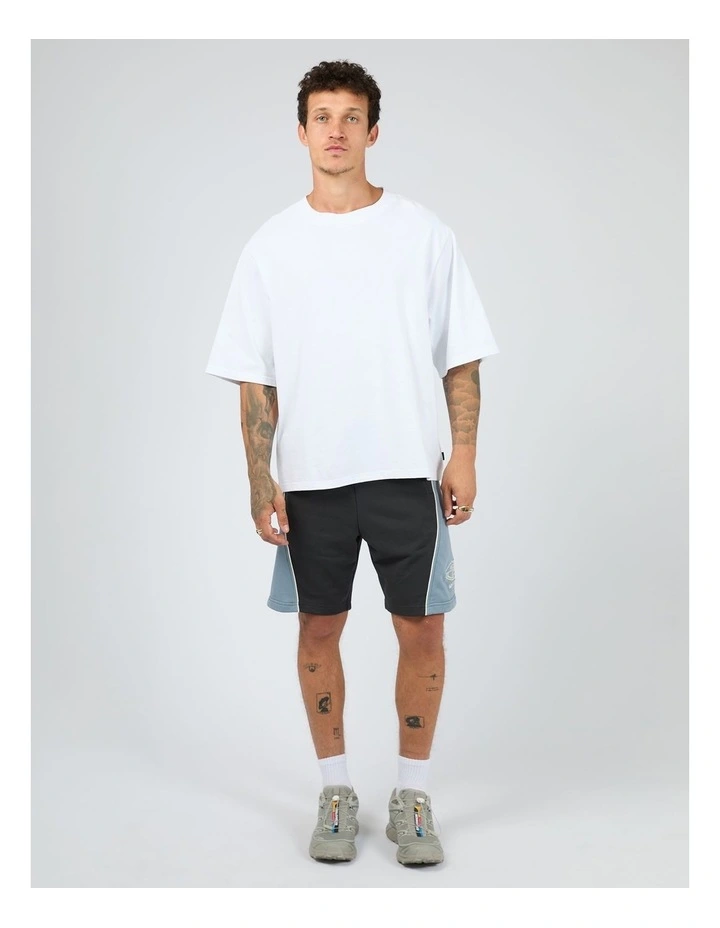 Quantum Fleece Short image 5