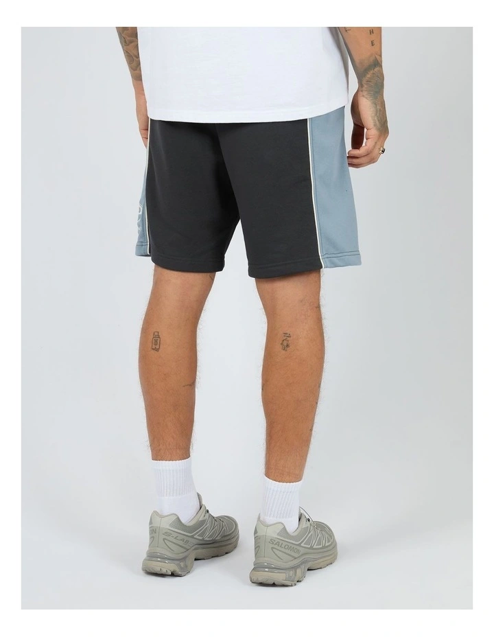 Quantum Fleece Short image 7