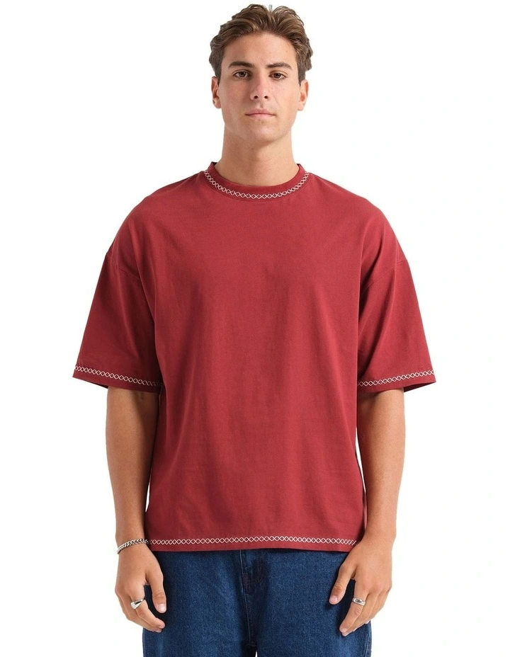 Felix T-Shirt in Burdgundy image 1