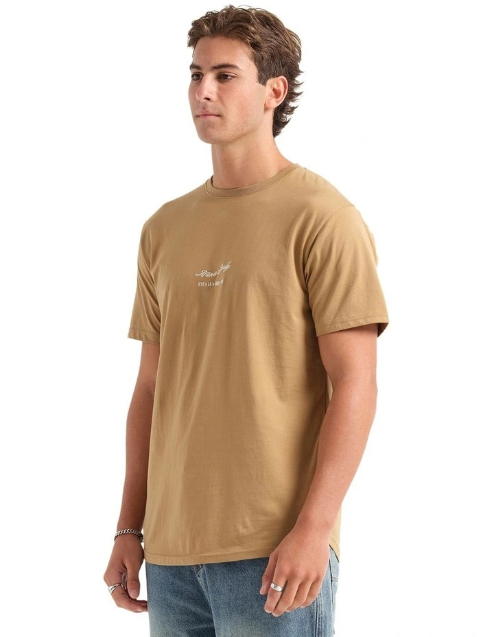Signature T-shirt in Beige image 4
