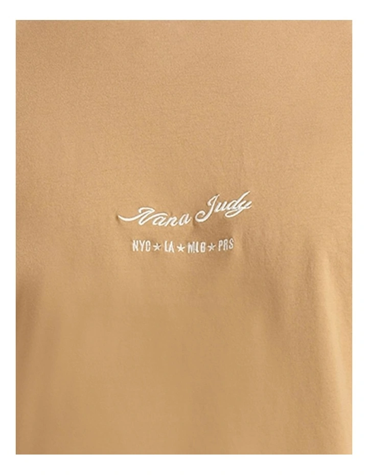 Signature T-shirt in Beige image 6