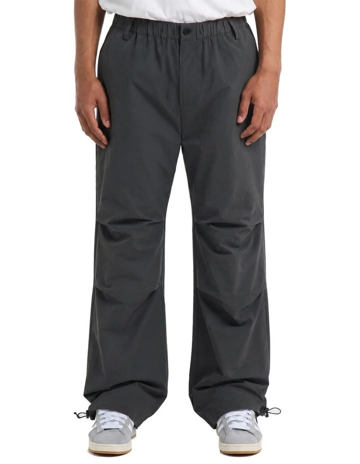 Windsor Pant Charcoal in Charcoal image 4