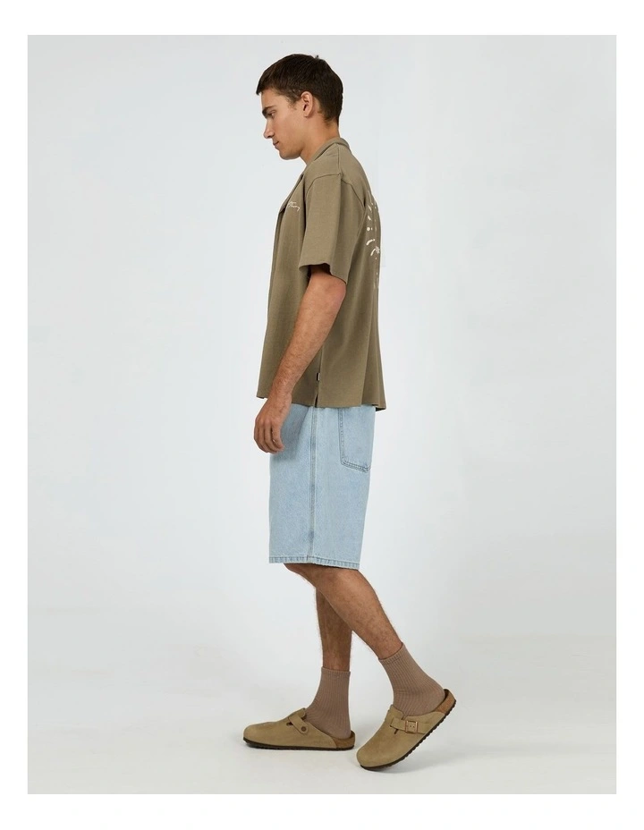 Rays Short Sleeve Shirt in Oilve image 5