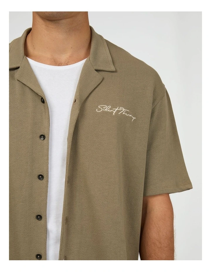 Rays Short Sleeve Shirt in Oilve image 6